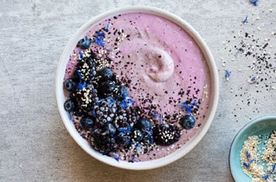 Smoothie bowl made with Navitas Superfood+ Berry Blend