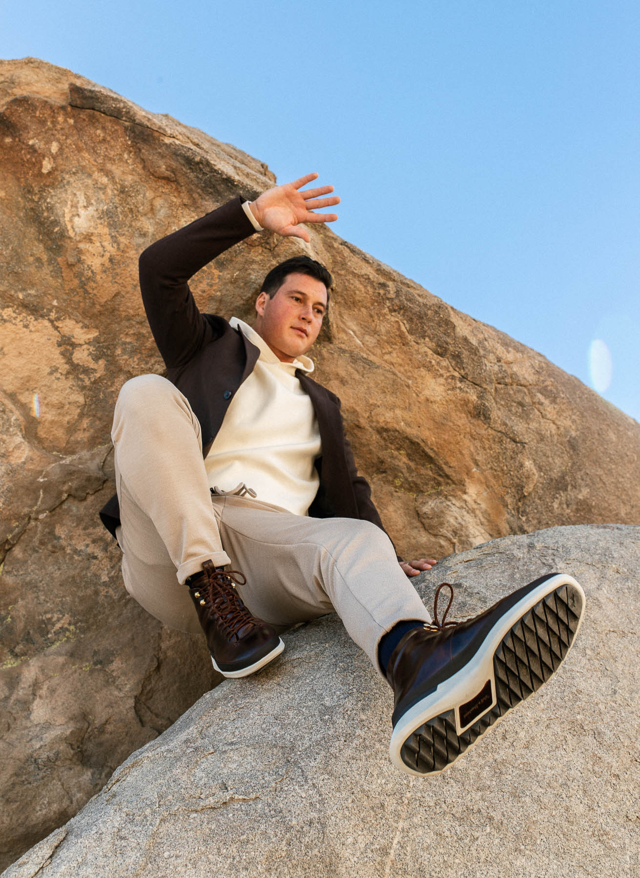 Man jumping wearing boot Men's boot Crossover Hiker WTZ in maple