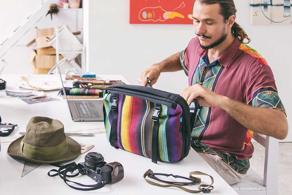 Slim Laptop Messenger Bag