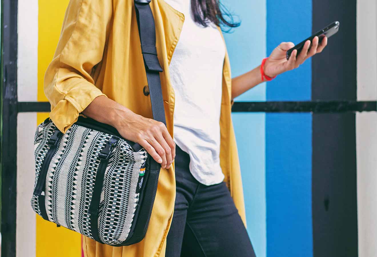 ipad-bag-with-strap-black-white-v1634174475671