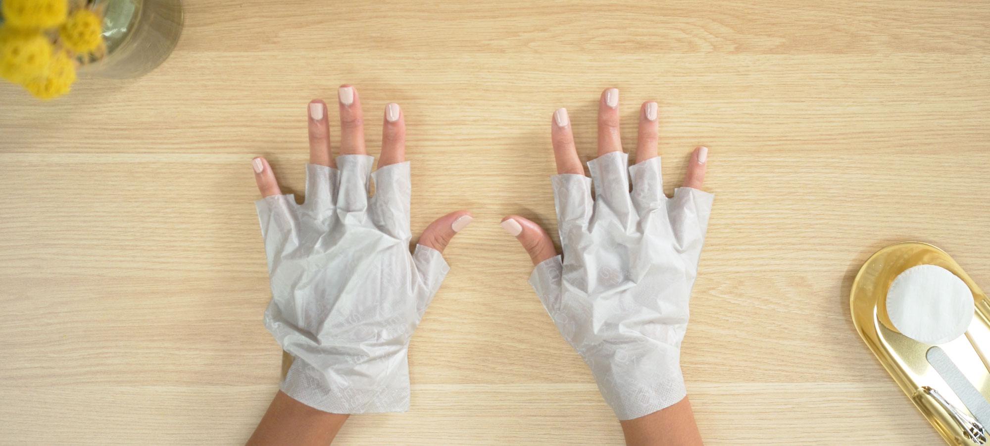 Collagen Gloves With Argan Oil - A Manicure in a Glove™