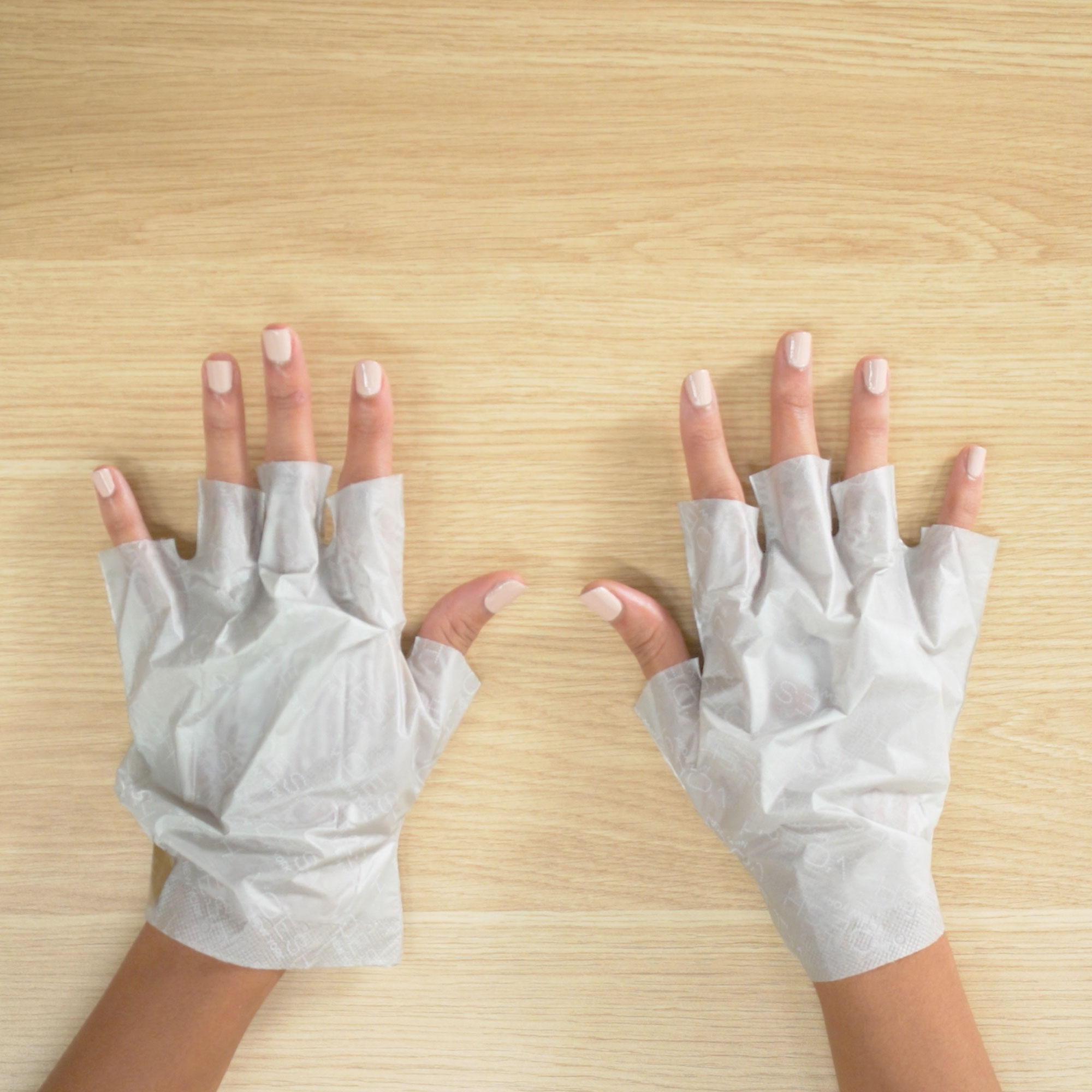 Collagen Gloves With Mint & Botanical Extracts - A Manicure in a Glove™