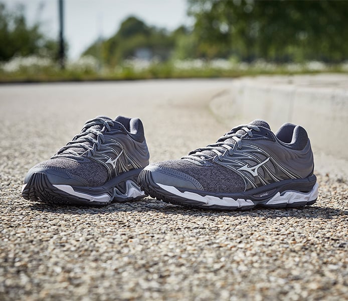 Mizuno wave hotsell paradox 5 mens