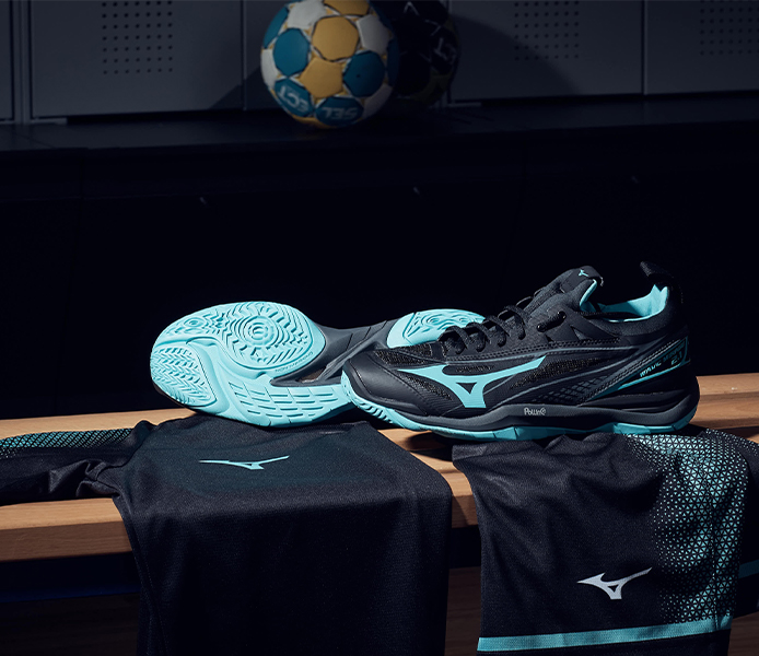 mizuno wave mirage mid