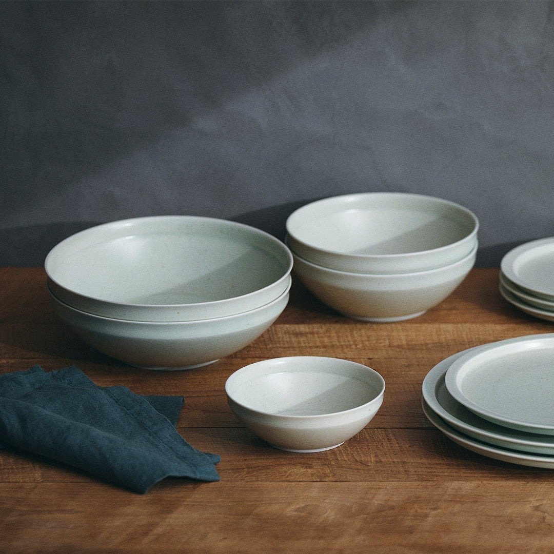 KINTO LIN BOWL (⌀180MM/7IN) EARTH GREY