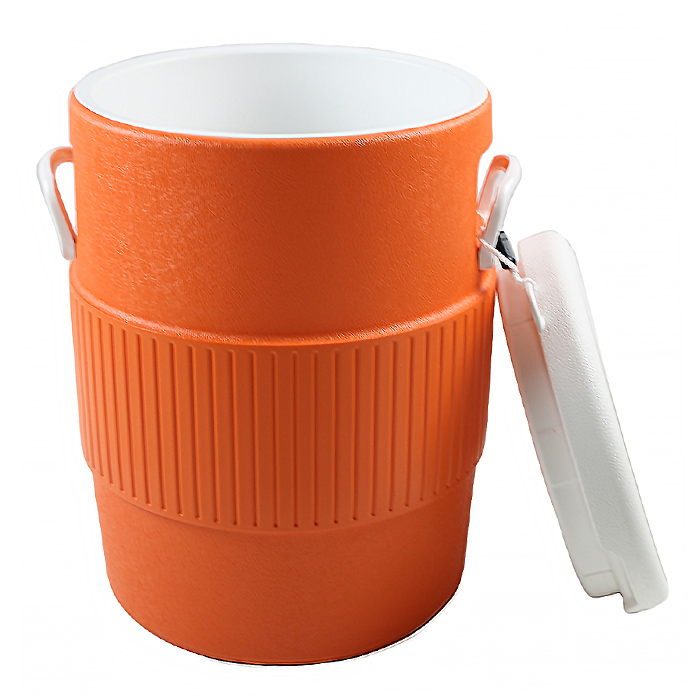 Our 10 gallon cooler tank offers a 4 hour run time for our mid-pressure fan setup.
