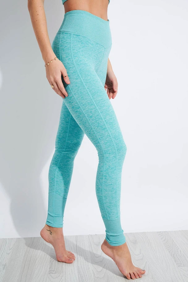 Alo Yoga Leggings The Complete Guide And Review The Sports Edit