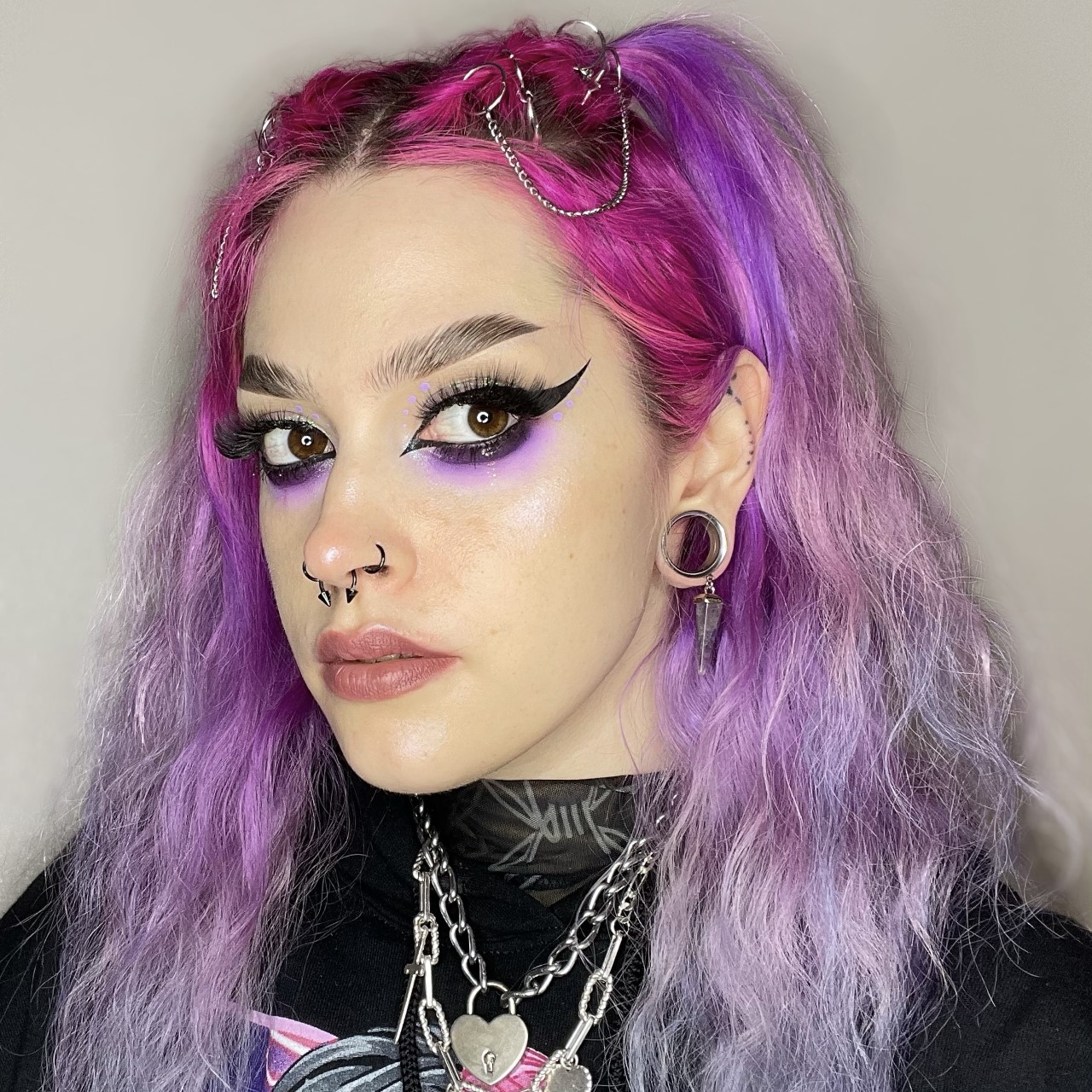 Girl wearing awesome  Amethyst & Silver Dangle Plug