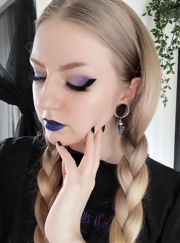Girl wearing cool  Amethyst & Silver Dangle Plug