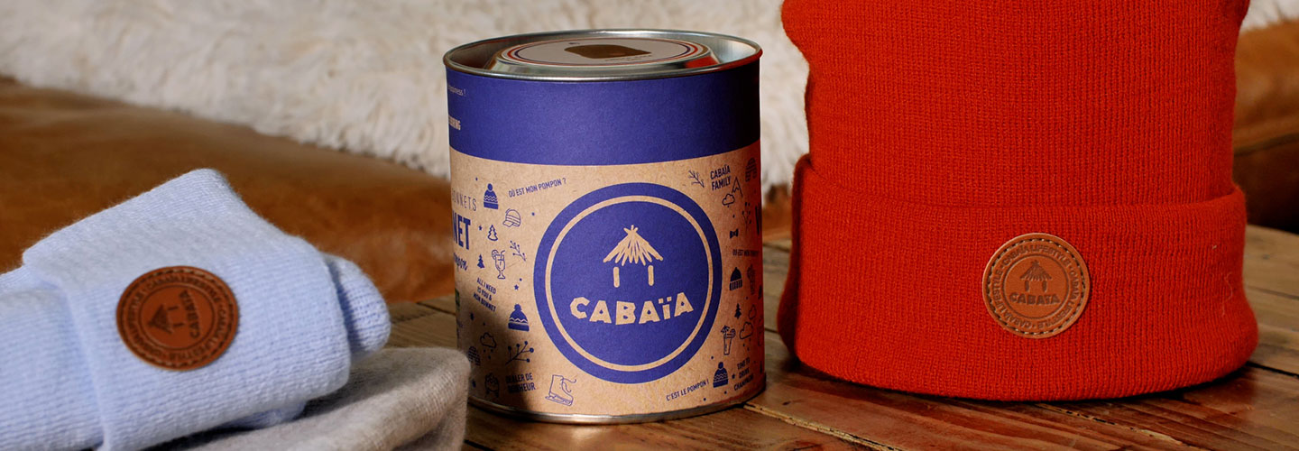 Cabaia Cabaïa réinvente les accessoires et vêtements pour les femmes, hommes et enfants : Bonnets, Sacs, Écharpes, Chaussettes, Serviettes de plage