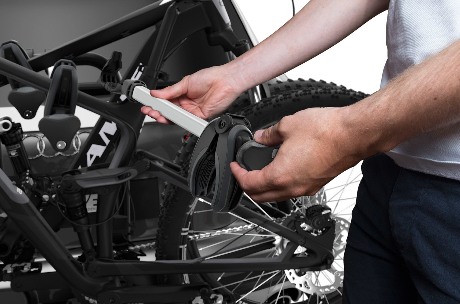 Thule EasyFold XT 3 Bike Towbar Bike Rack Carrier