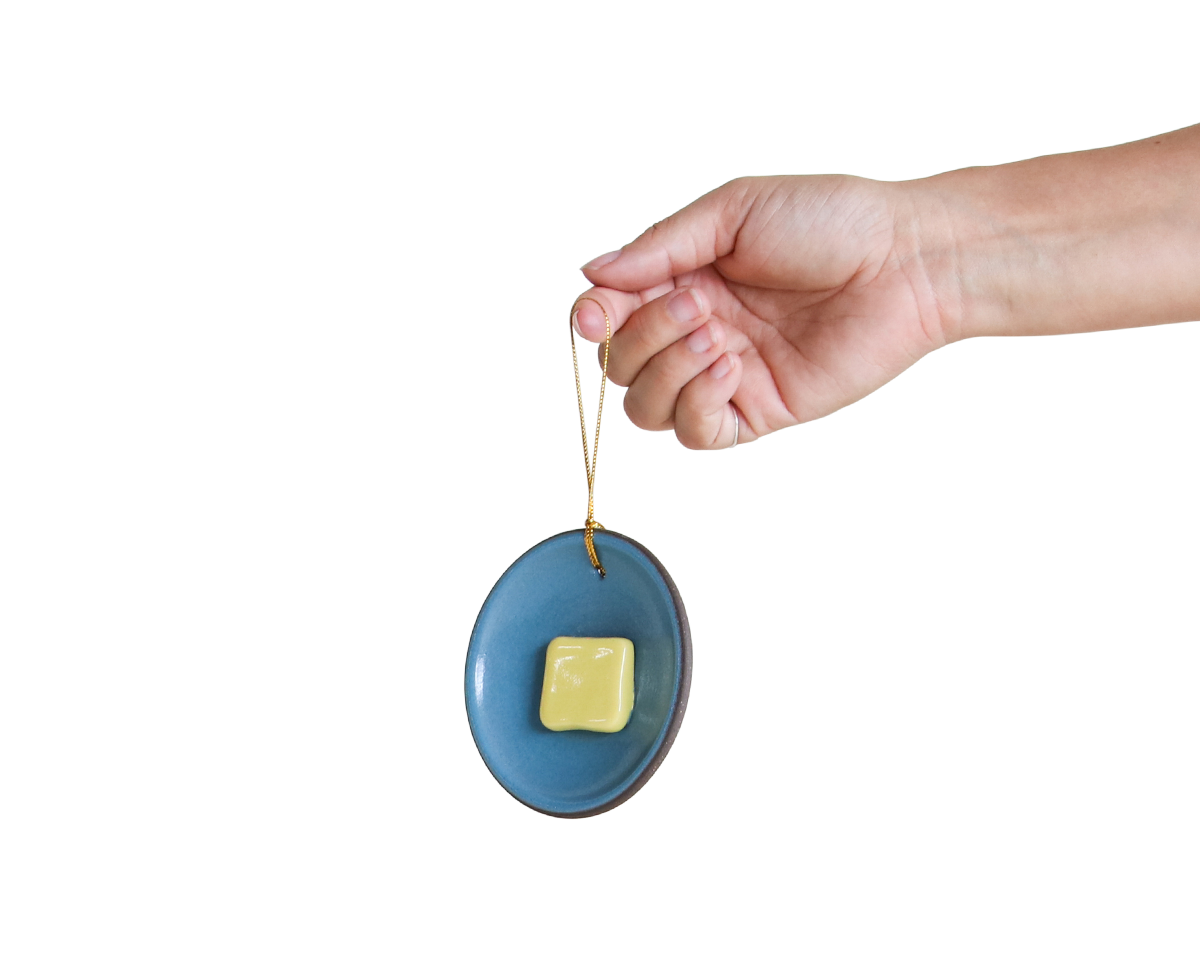 2025-holiday-ornament
