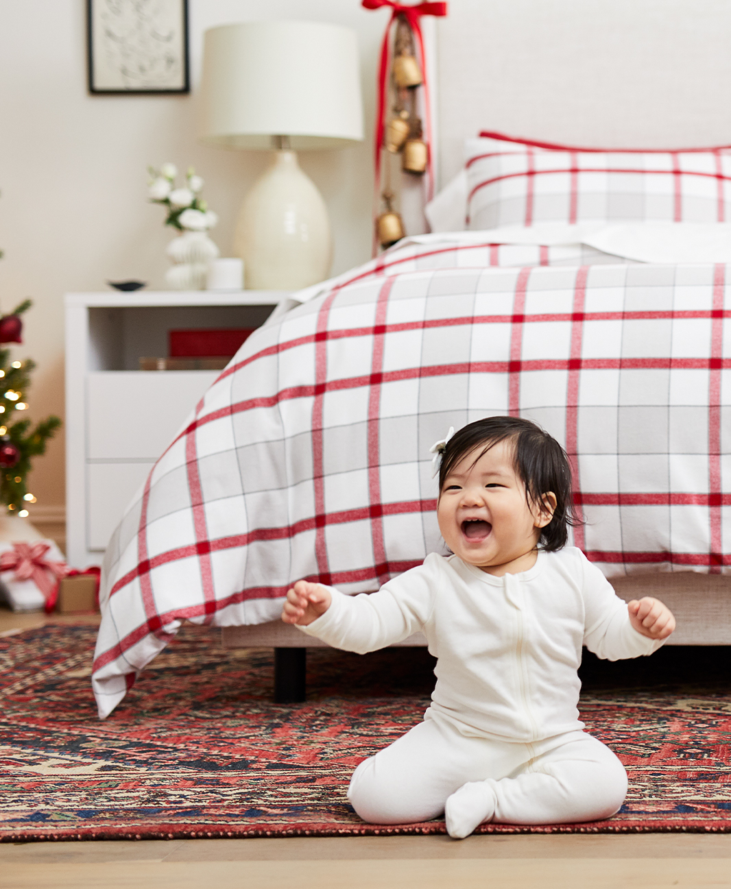 Red Holiday Plaid Bed image