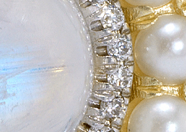 Variant {{ current_variant.option1 }}