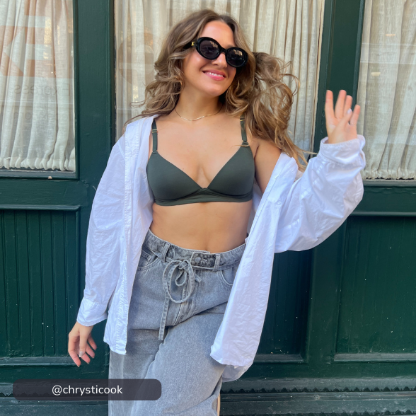 The All-Day Plunge No-Wire Bra Bundle: Jet Black/Toasted Almond - Customer UGC Image