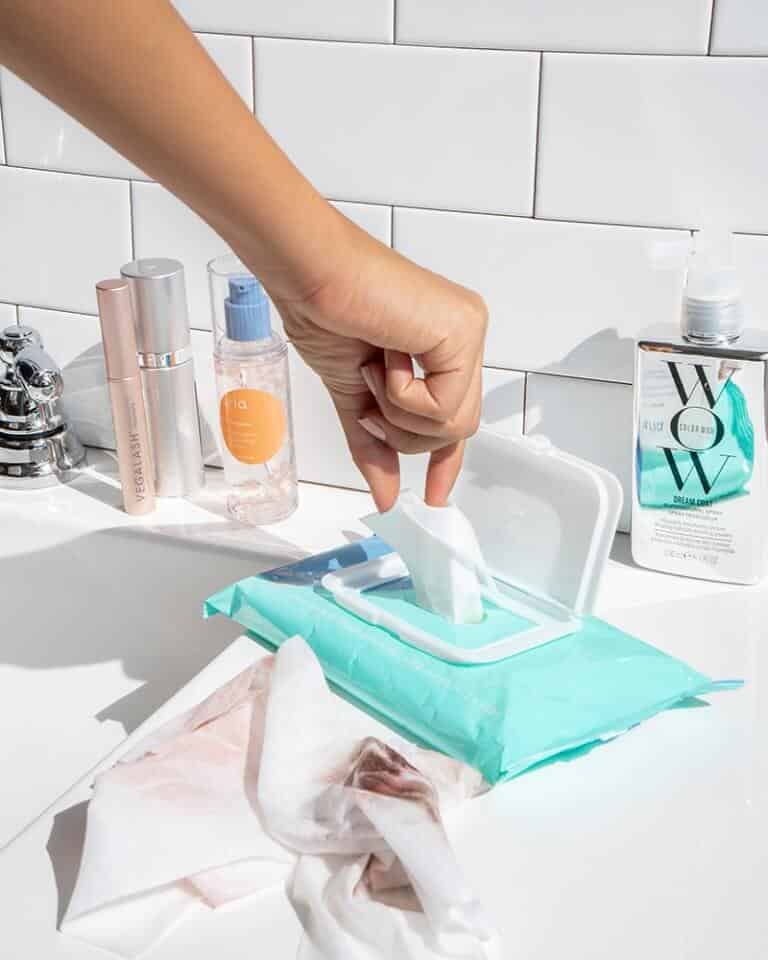 Hydrate Nourishing Make-Up Removal Wipes with Aloe & Vitamin E