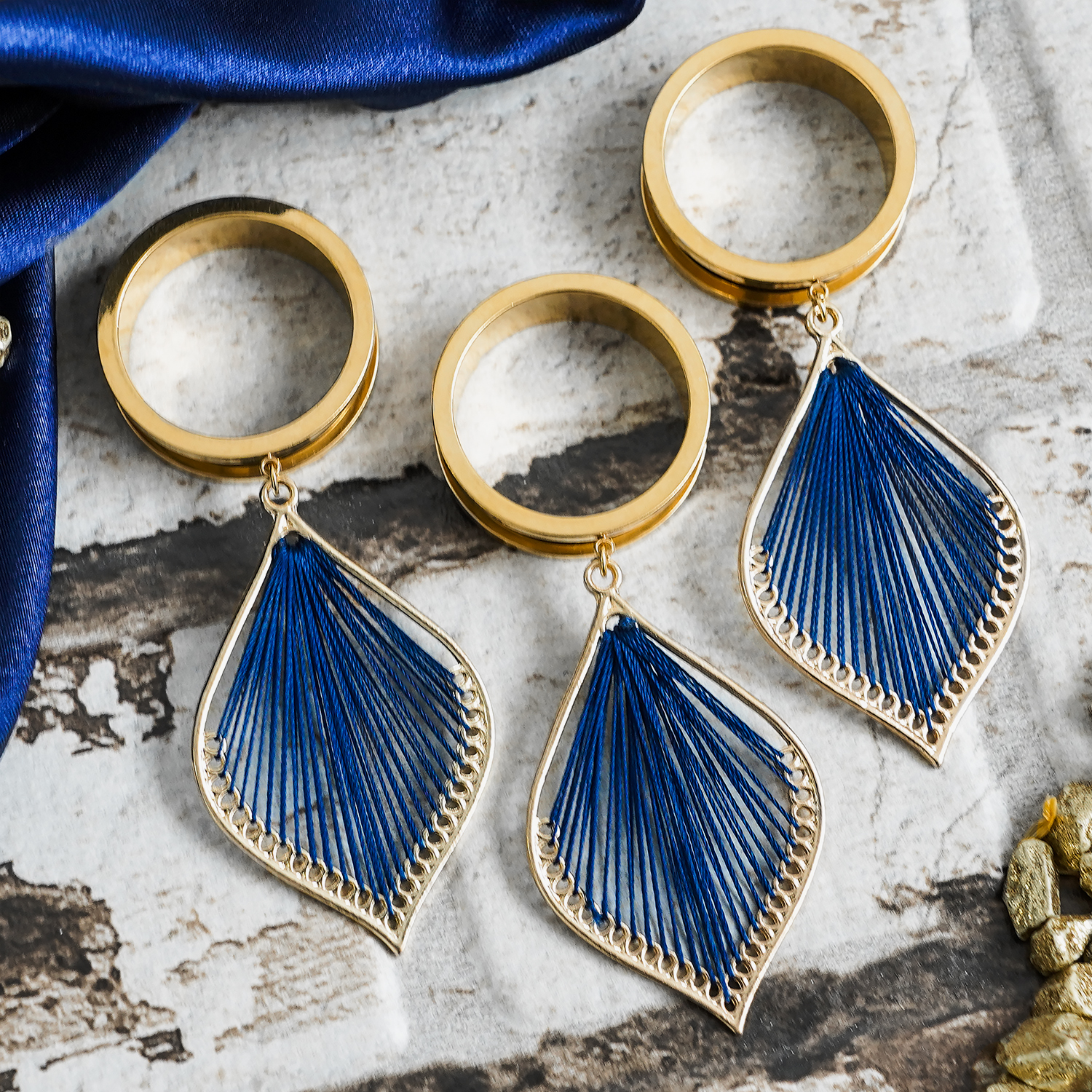 classy  Blue & Gold Steel Dangle Feather Plug / Tunnel / Gauge