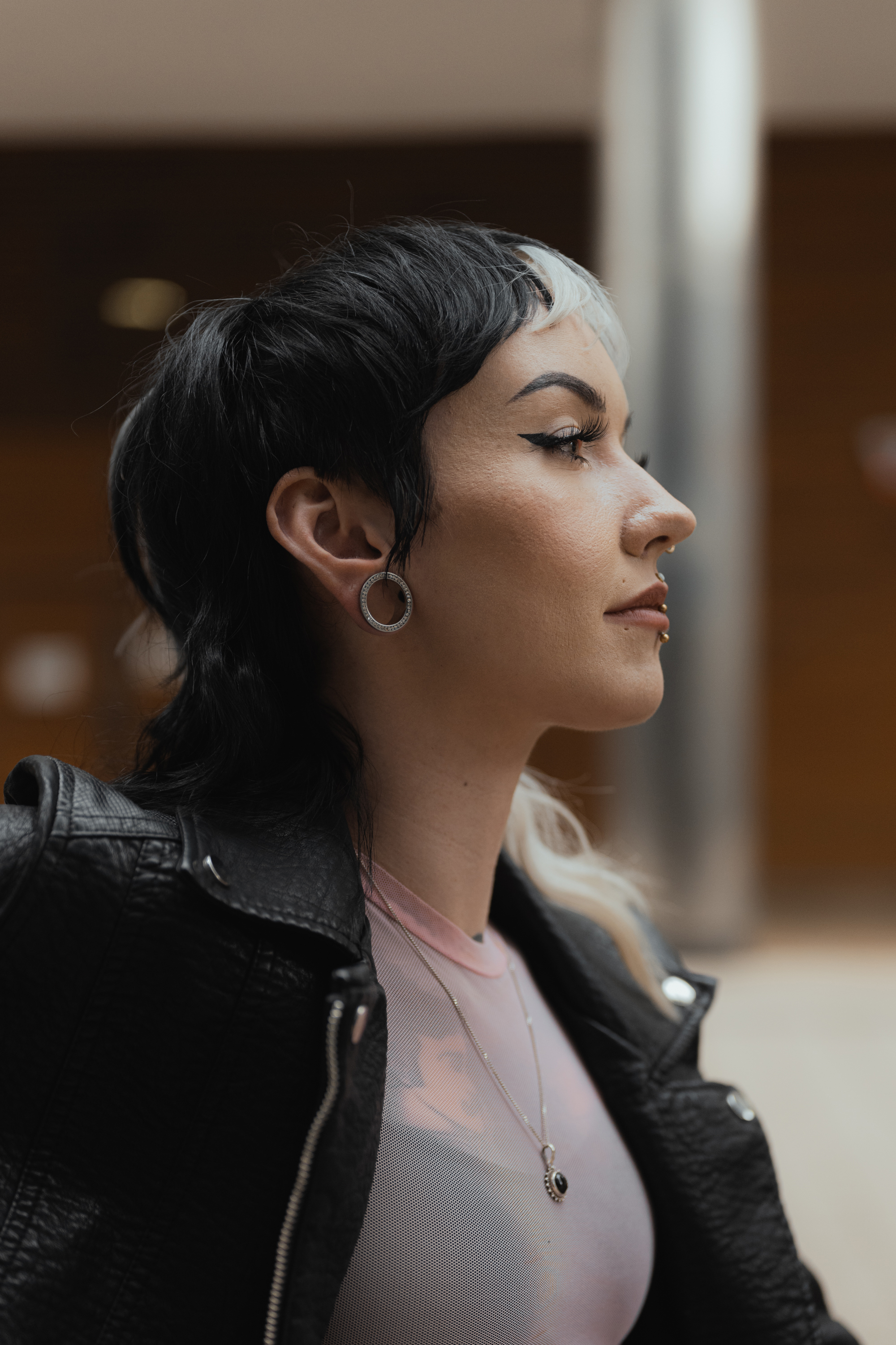 Girl wearing cool  Silver Clear Diamond Screwback Stainless Steel Tunnel