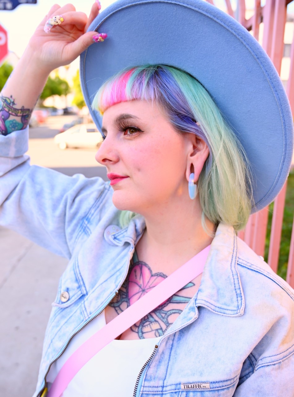 Artistic girl wearing  Opalite Glass - Oval Keyhole Ear Weights (Pair)
