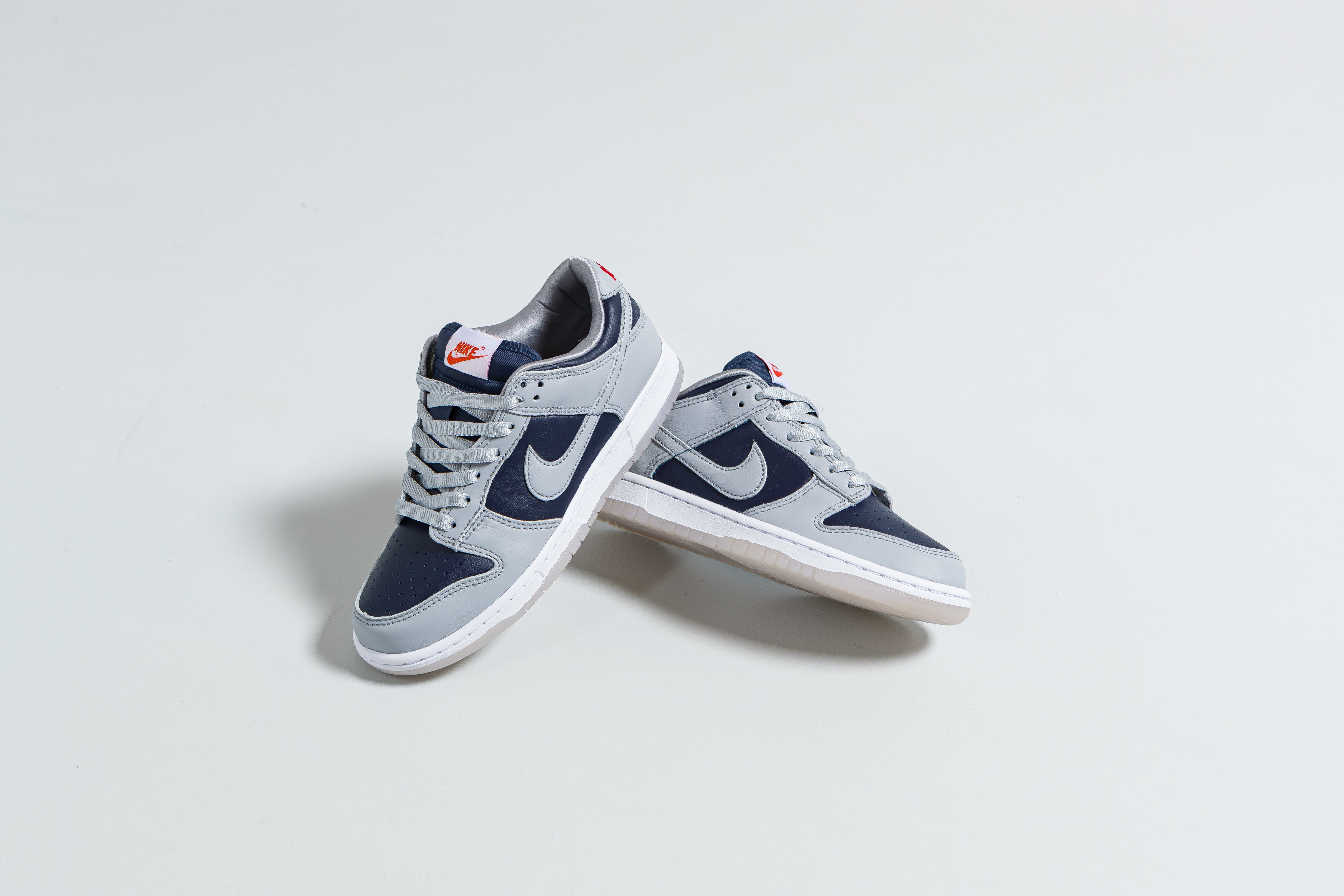 Nike - Womens Dunk Low SP - 'College Navy' - Up There