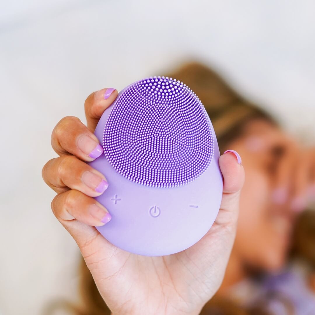 Isla sonic facial cleansing brush requires no replacements