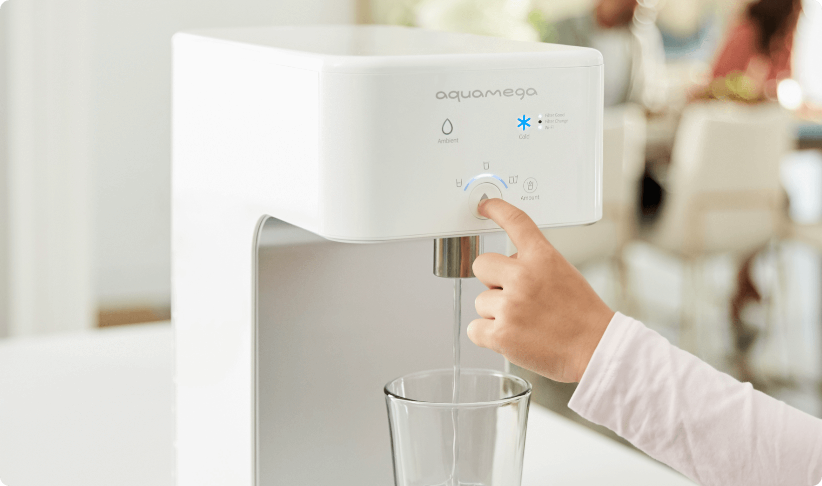 Coway Aquamega 200C Dispensing Water