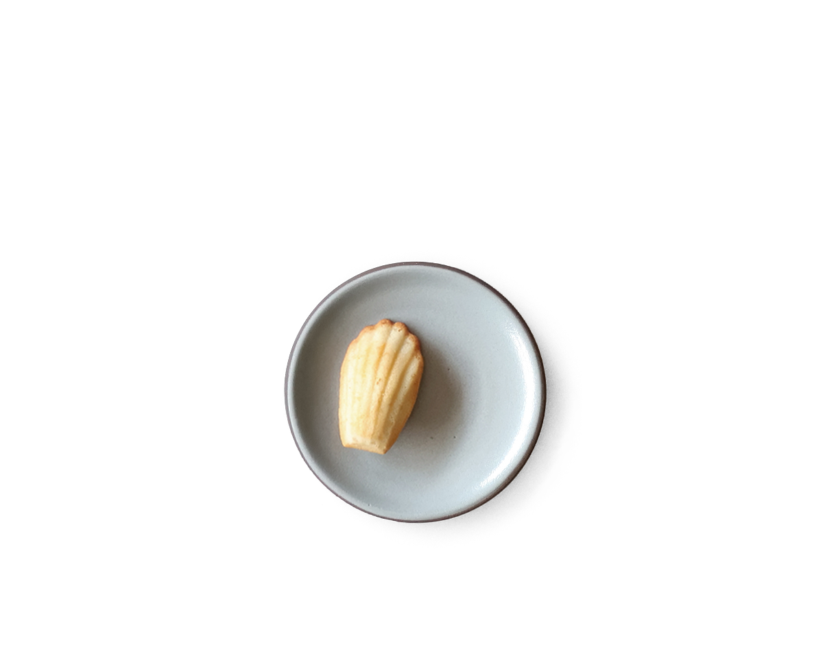 575-coupe-bread-plate