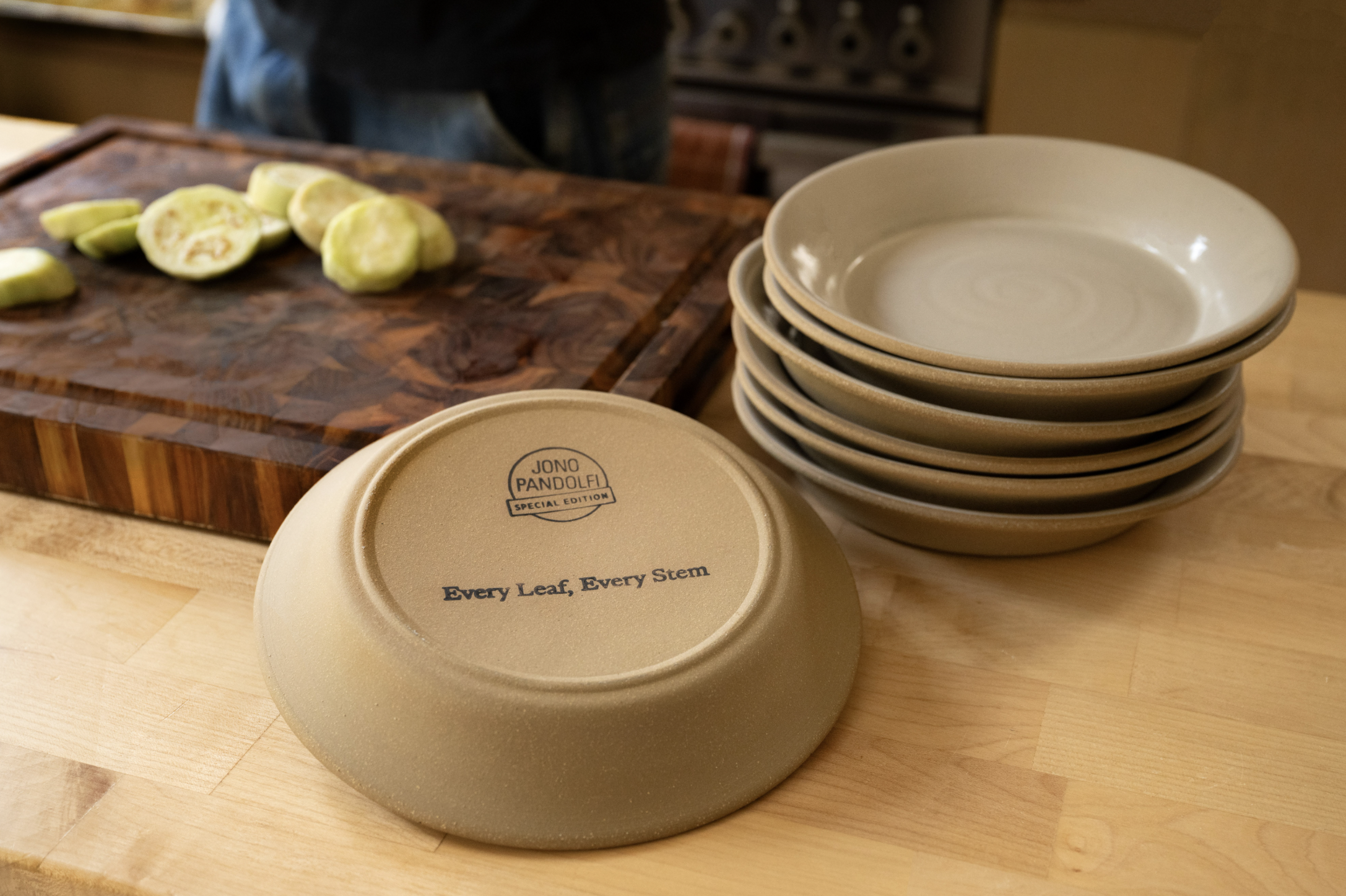 8-5-rimmed-pasta-bowl