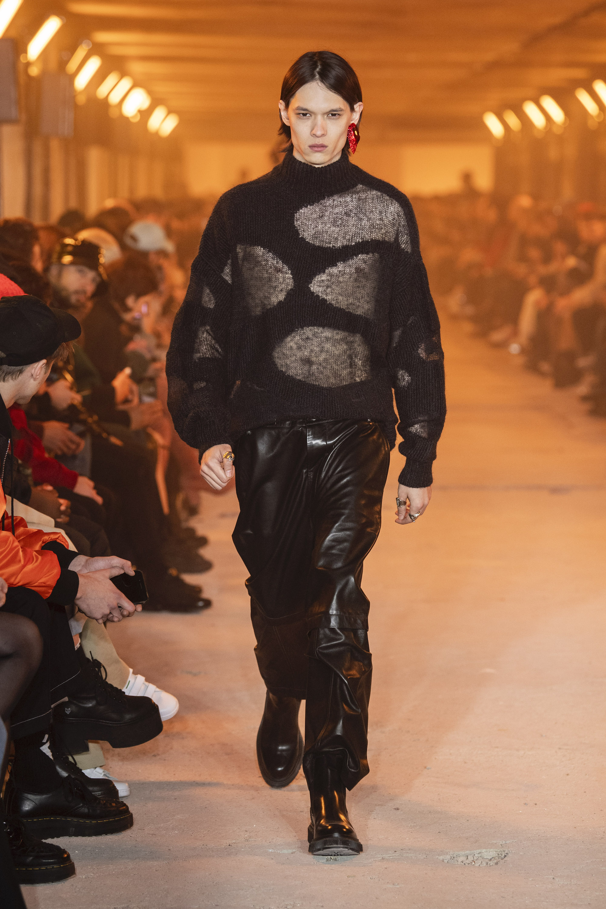 Etudes runaway AW20 Look 1