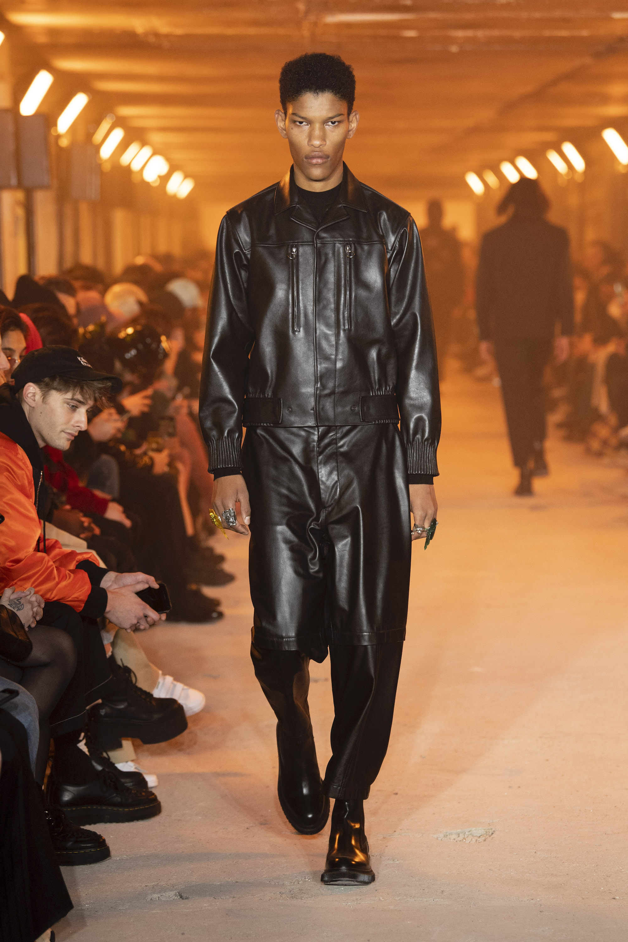 Etudes runaway AW20 Look 3