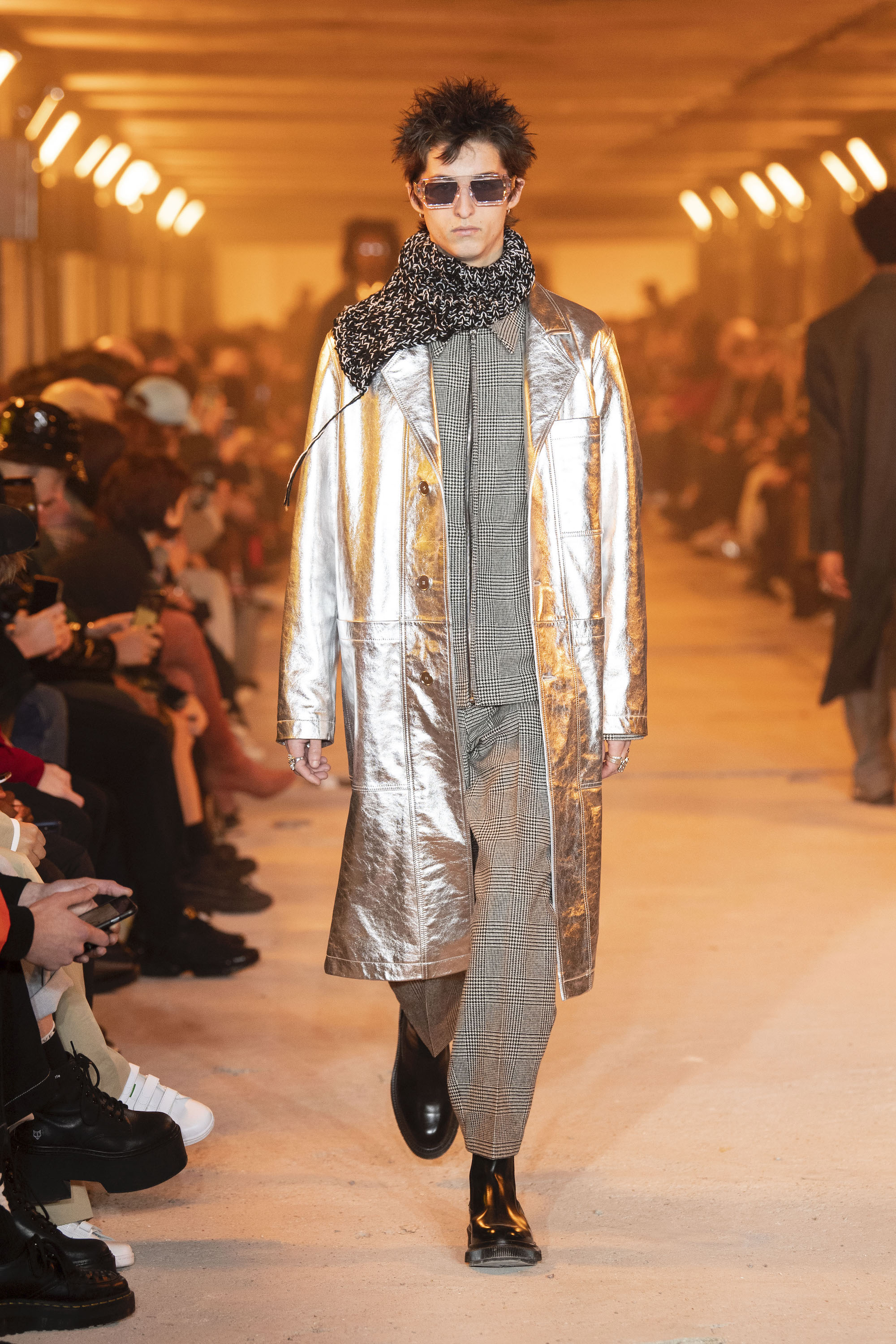 Etudes runaway AW20 Look 18