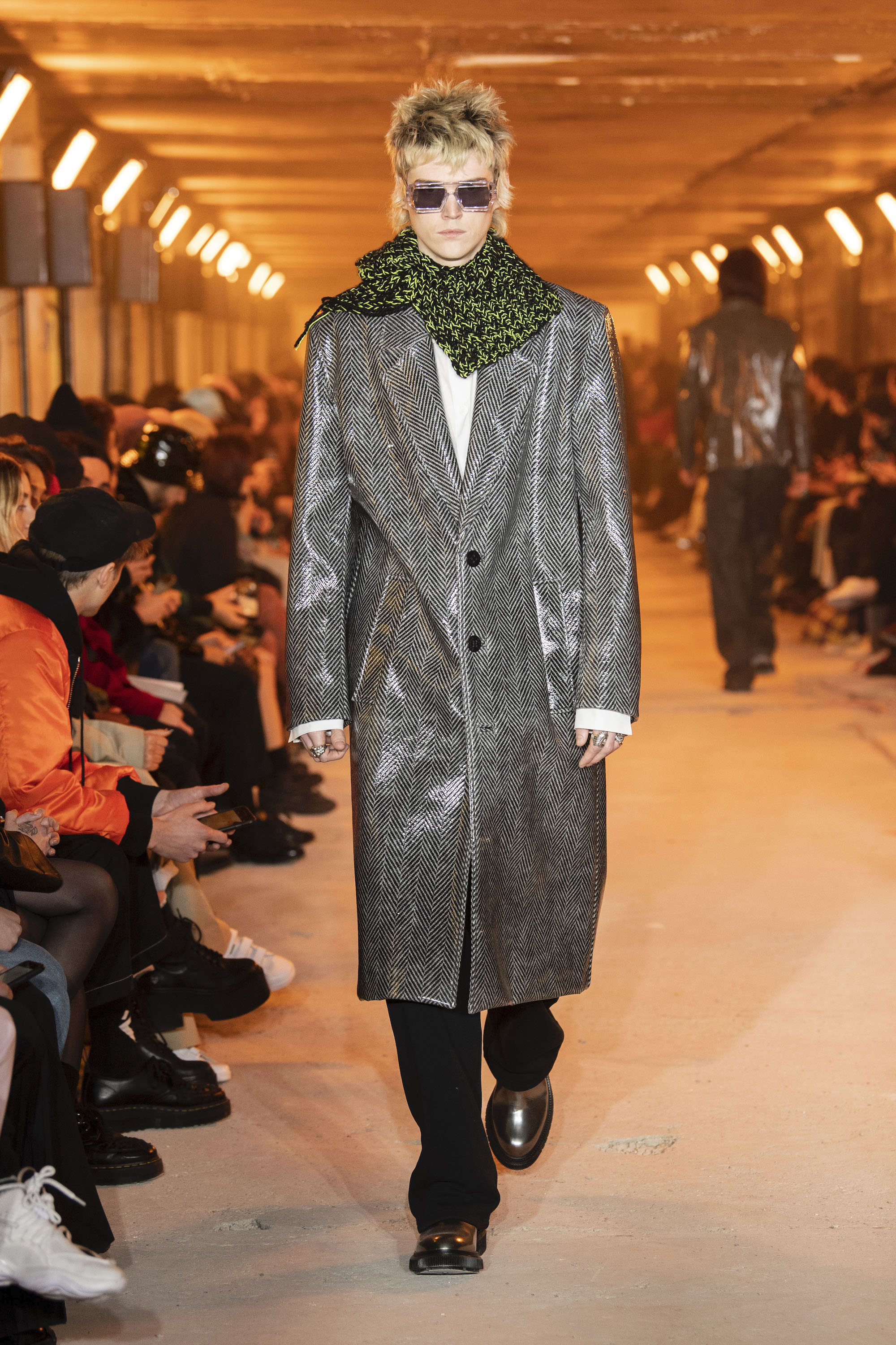 Etudes runaway AW20 Look 22