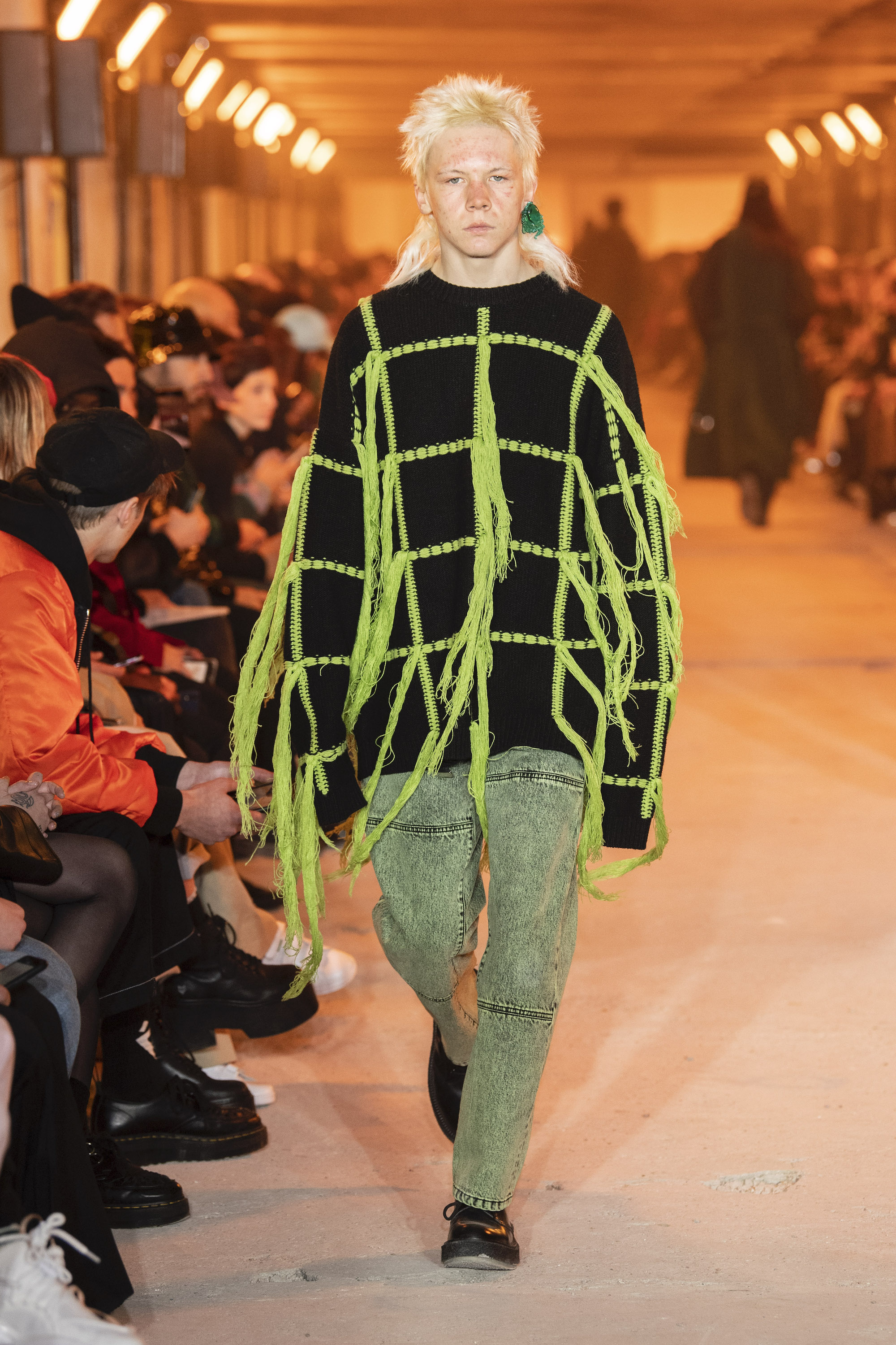 Etudes runaway AW20 Look 31