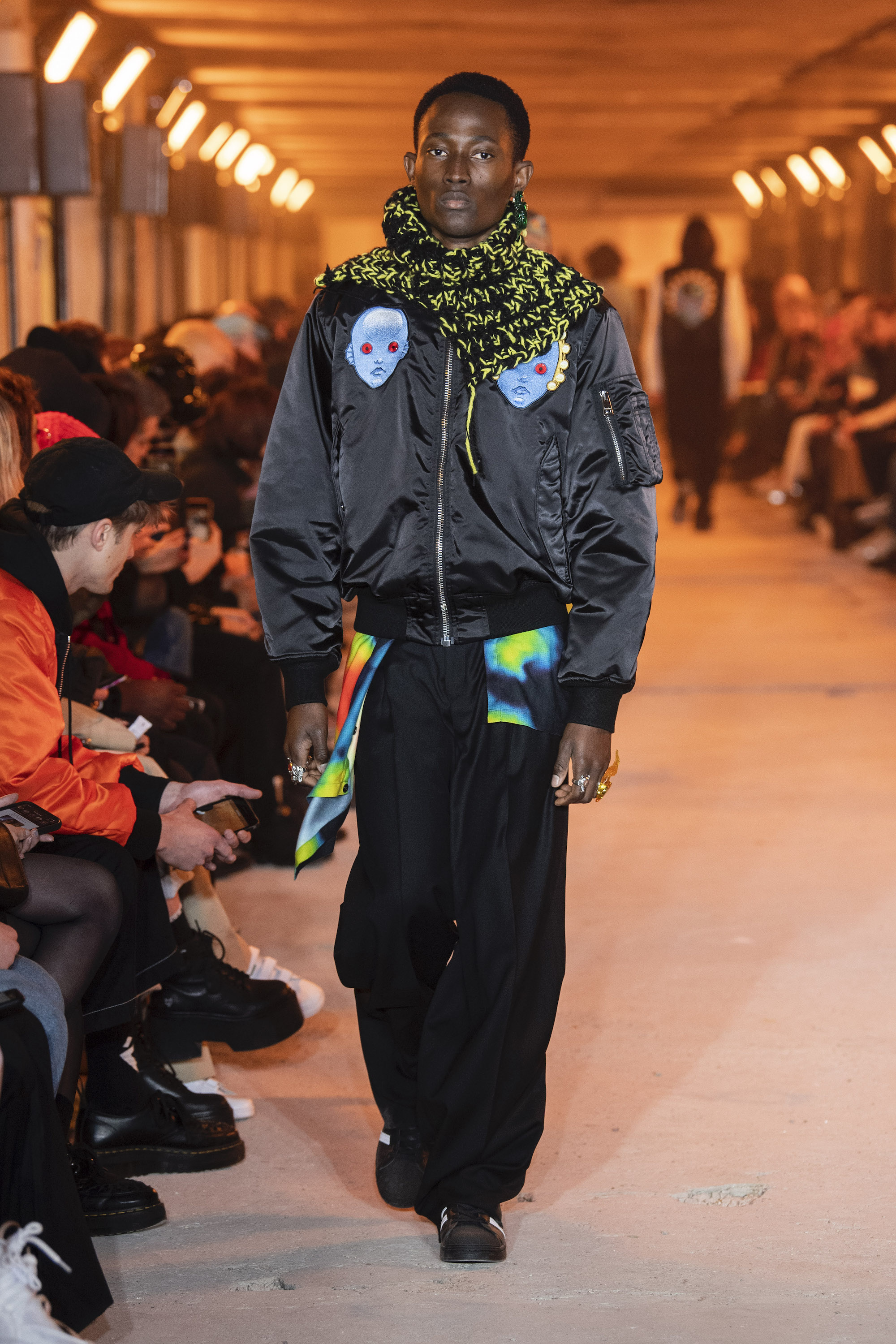 Etudes runaway AW20 Look 39