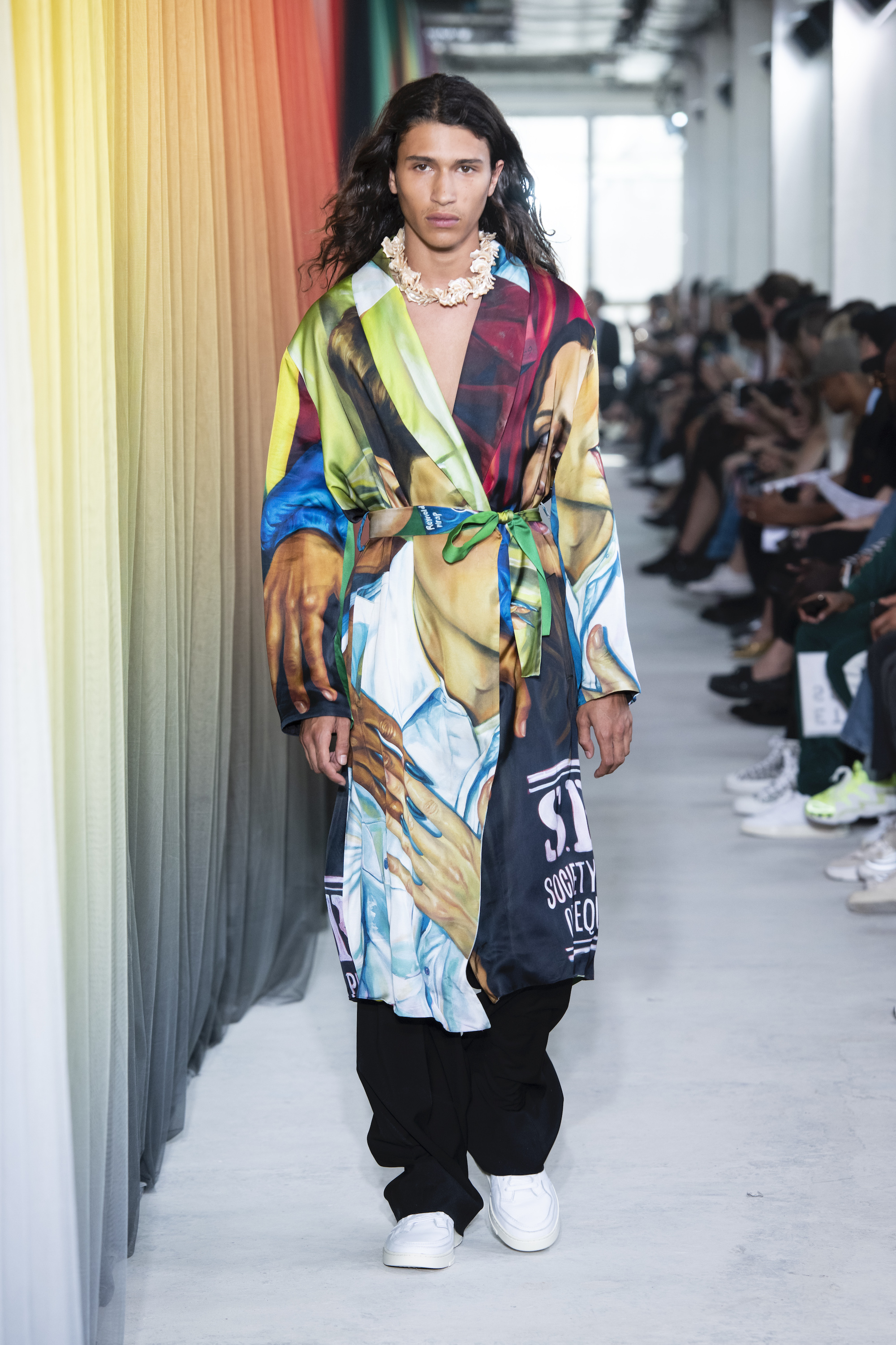 Etudes runway SS20 Look 45