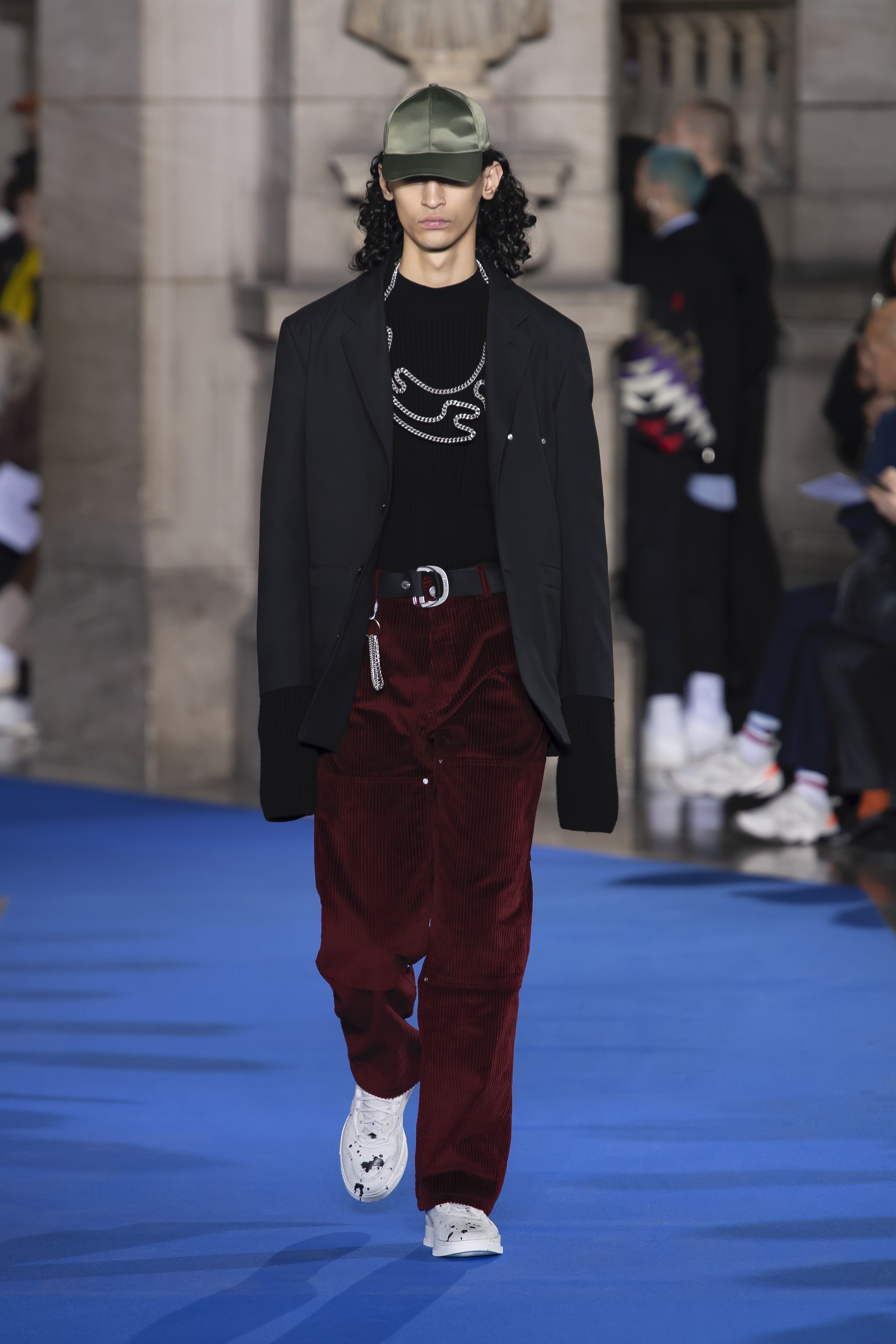 Etudes Runway AW19 12