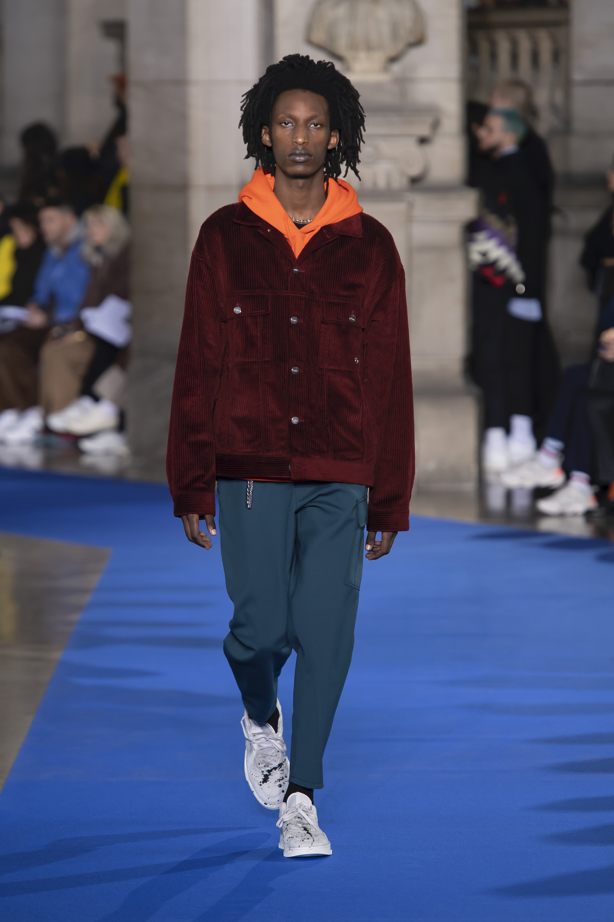 Etudes Runway AW19 18