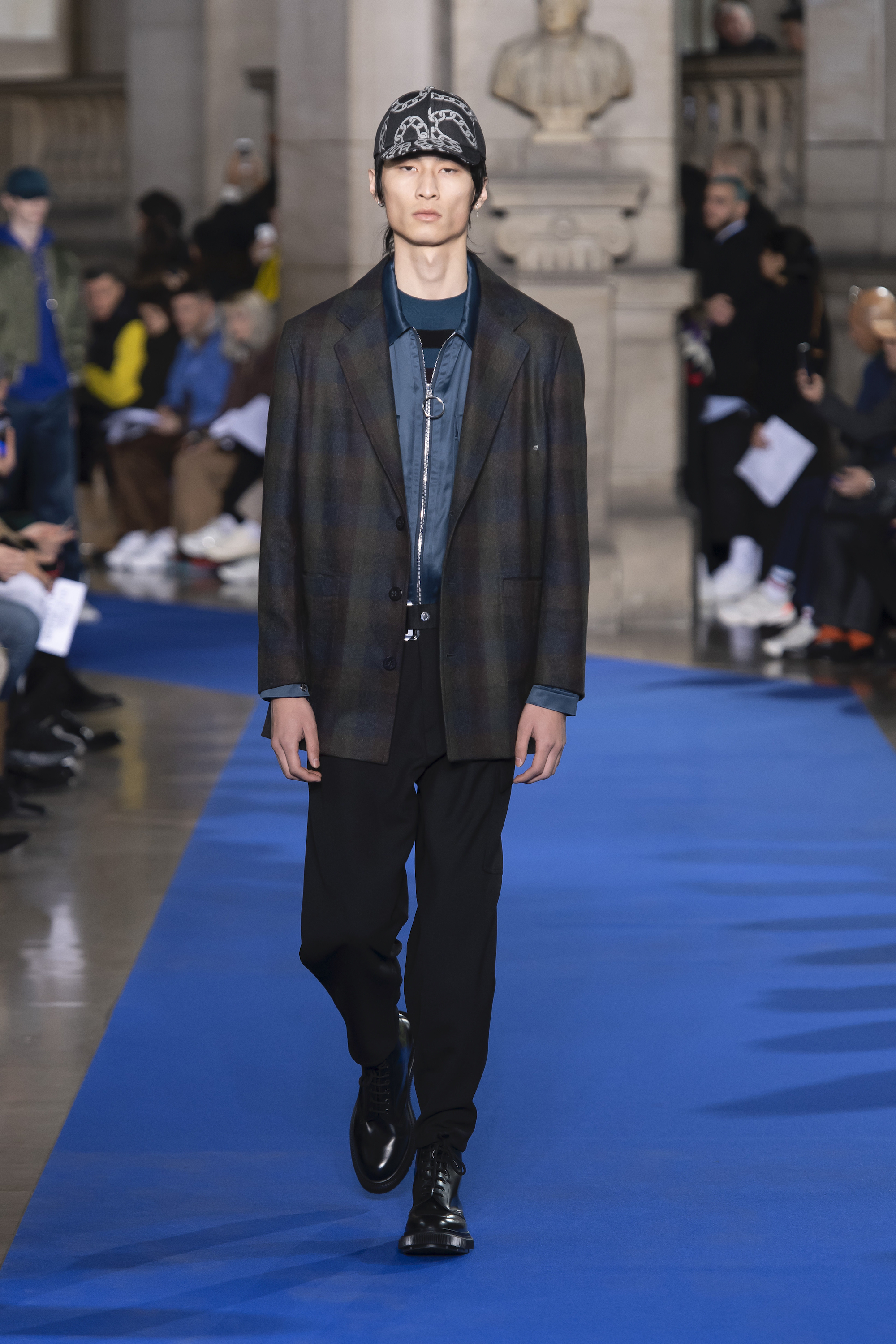 Etudes Runway AW19 28