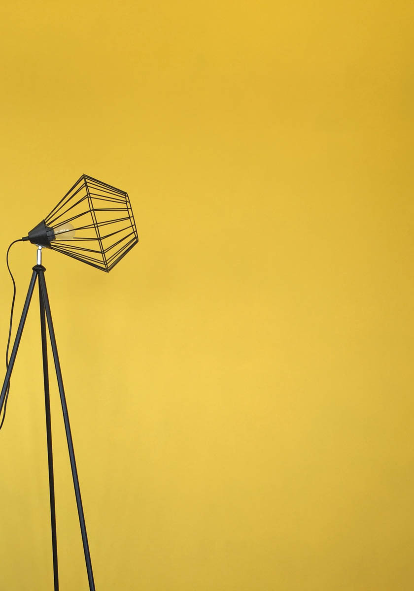 Bright Yellow walls painted with Circle Line No.45

