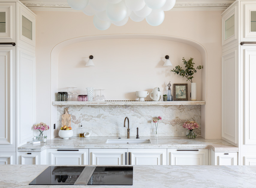 Light Pink kitchen walls painted with Kensington Rose No.22

