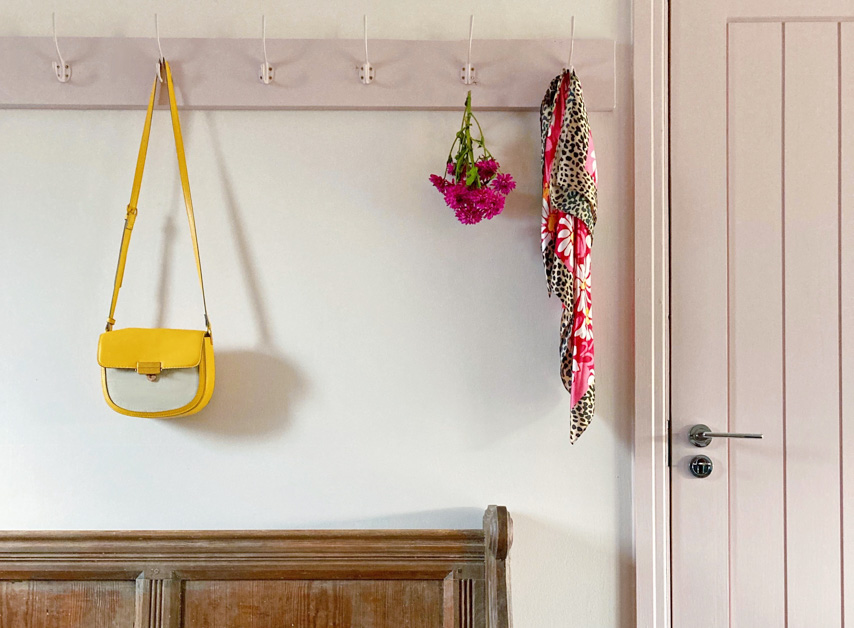 Dusty Lilac woodwork painted with Pale Lilac No.246

