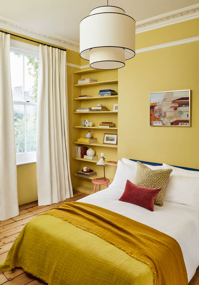 Sunshine Yellow walls painted with Beehive Place™ No.140 
