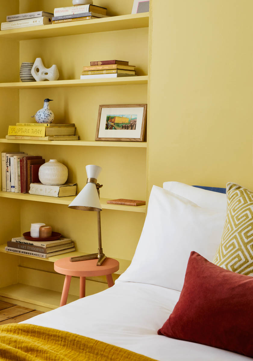 Sunshine Yellow walls painted with Beehive Place™ No.140 