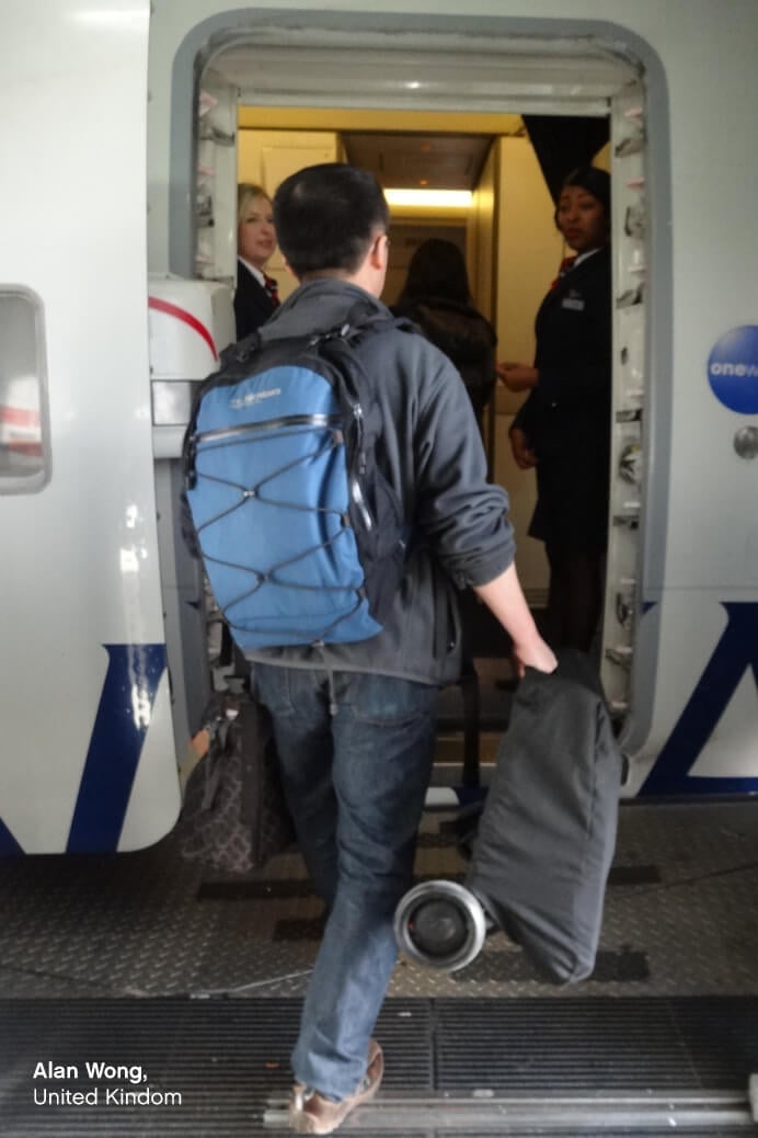 https://cdn.accentuate.io/48945004637/12853846900829/KCCO-NANO-folded-carry-on-boarding-plane-692-x-1038-ENG-v1607373104877.jpg?692x1038