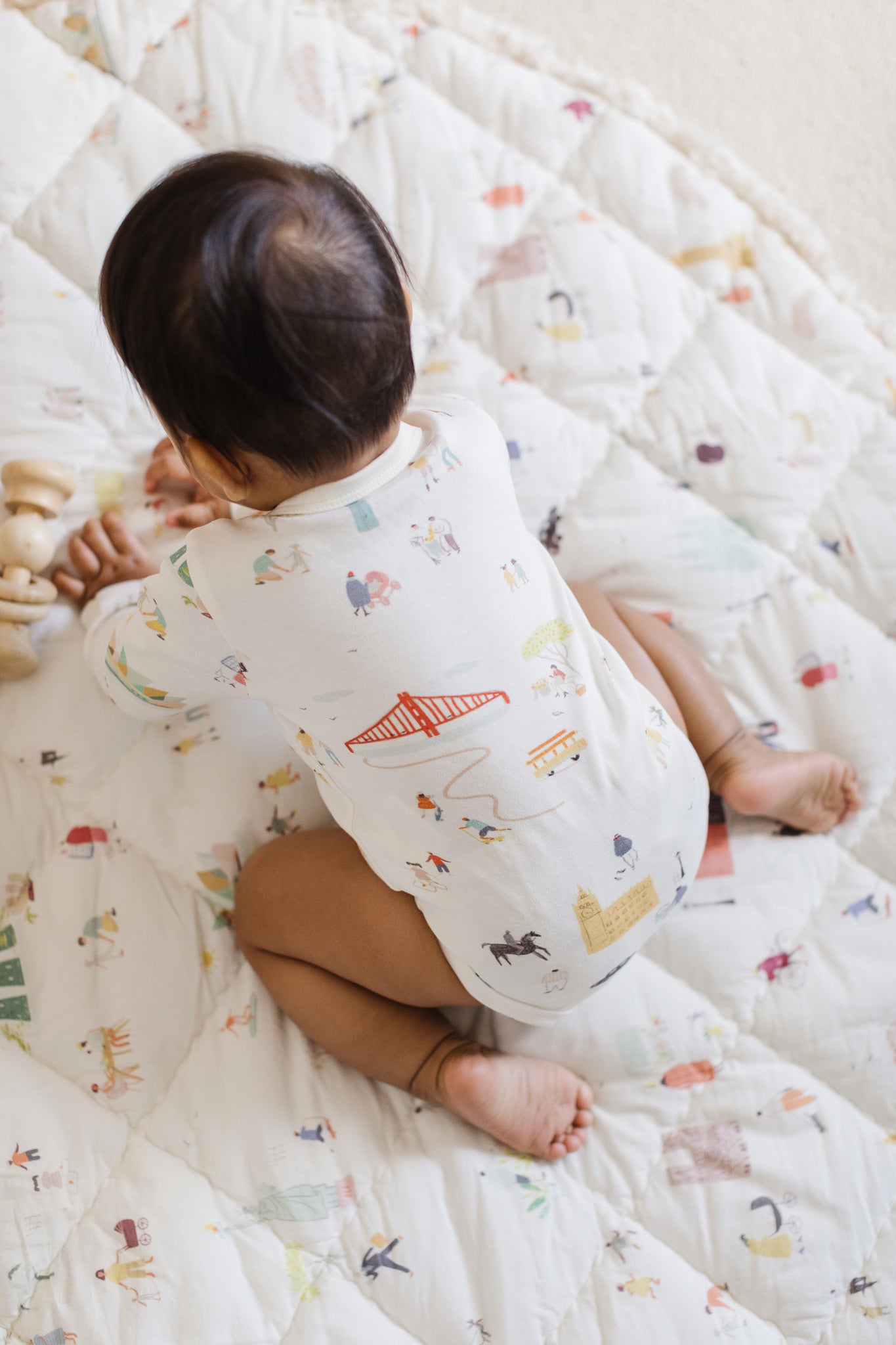 baby on the pehr explore the world baby play mat
