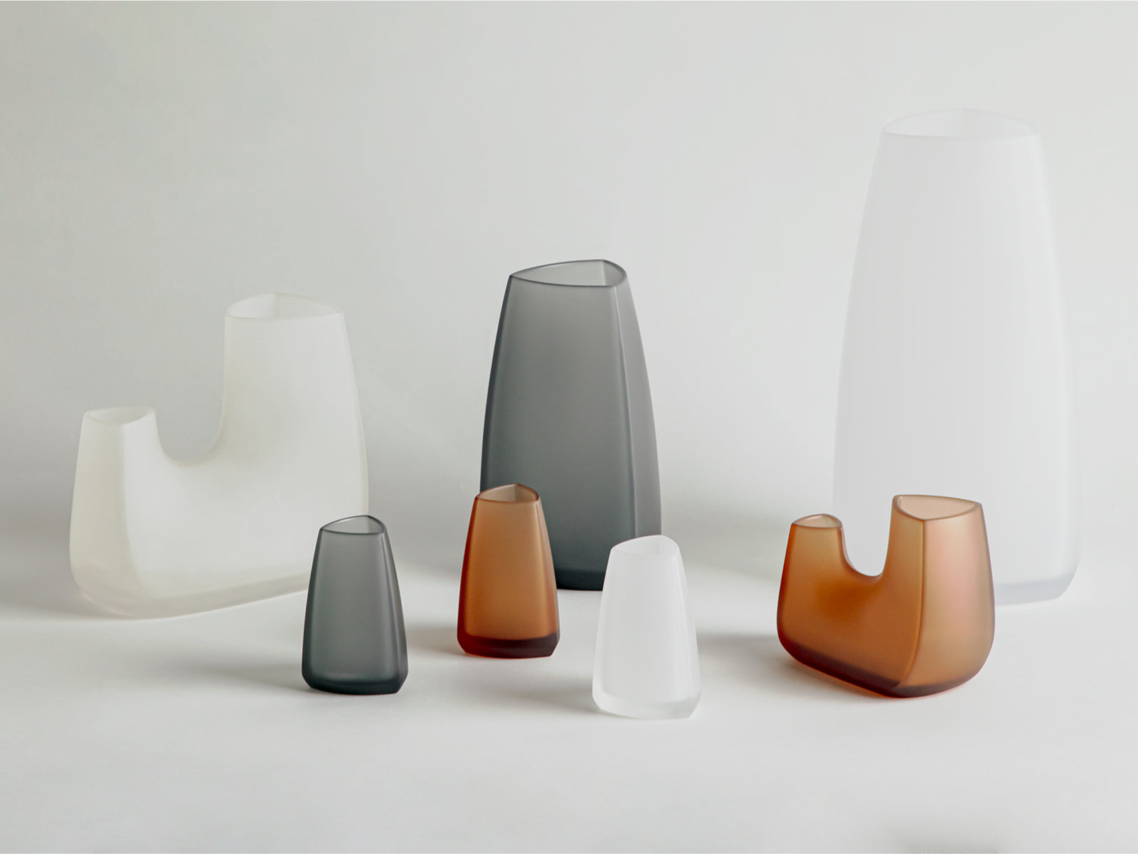 KINTO TRE VASE (200X120X175MM/7.9X4.7X6.9IN) FROST THUMBNAIL 5