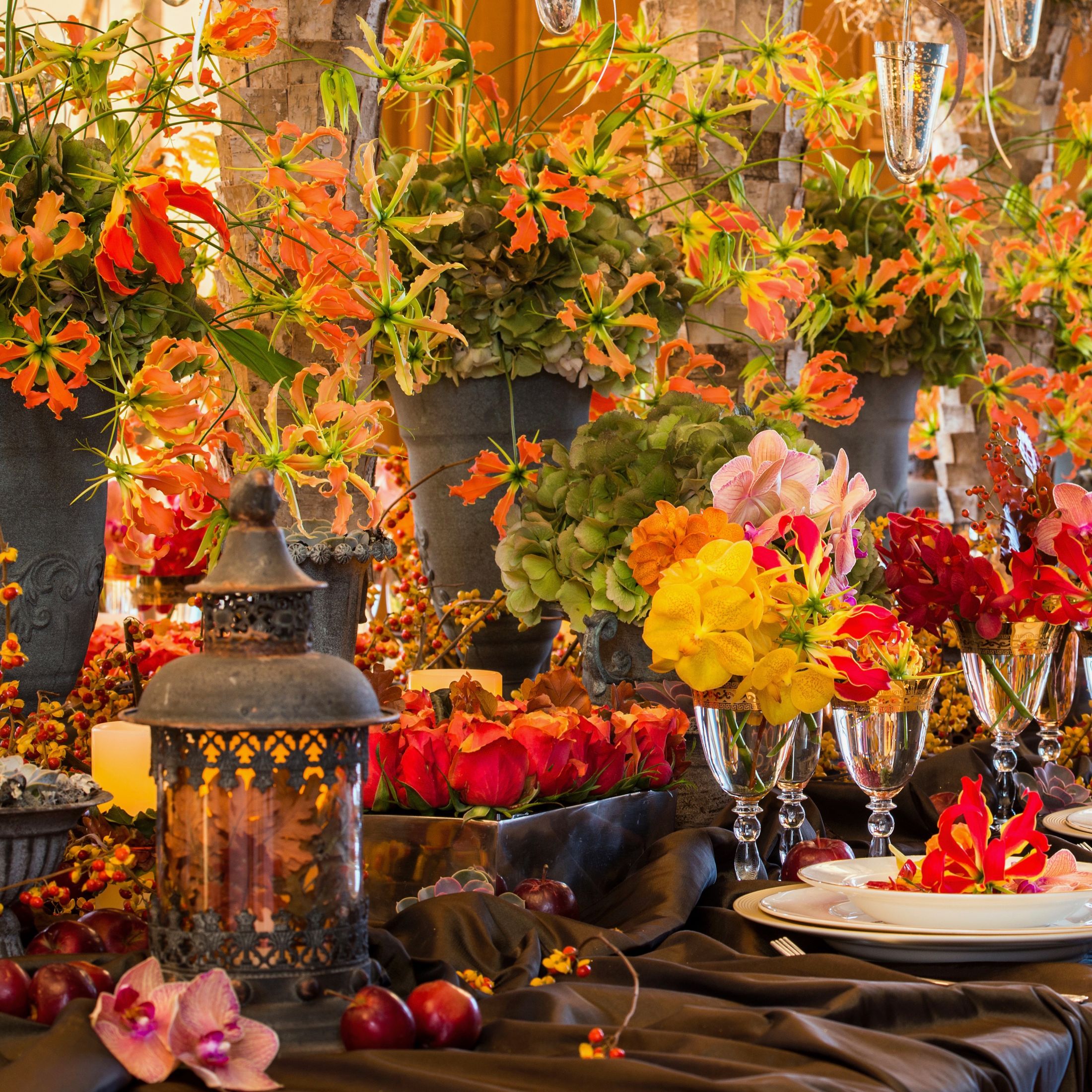 Autumn floral display with lanterns.