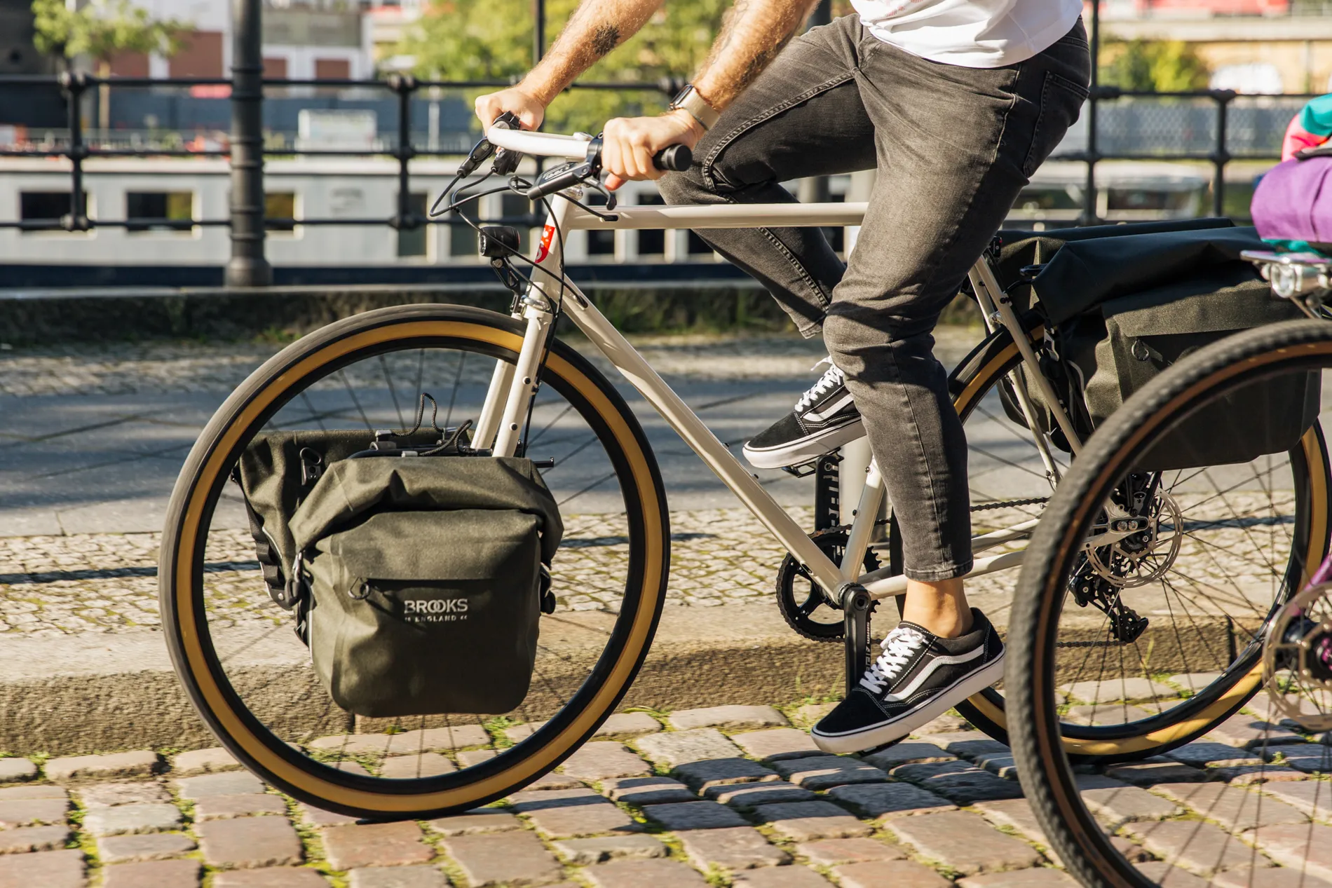 Bürgermeisterin Gravel Commuter and Touring Bikes