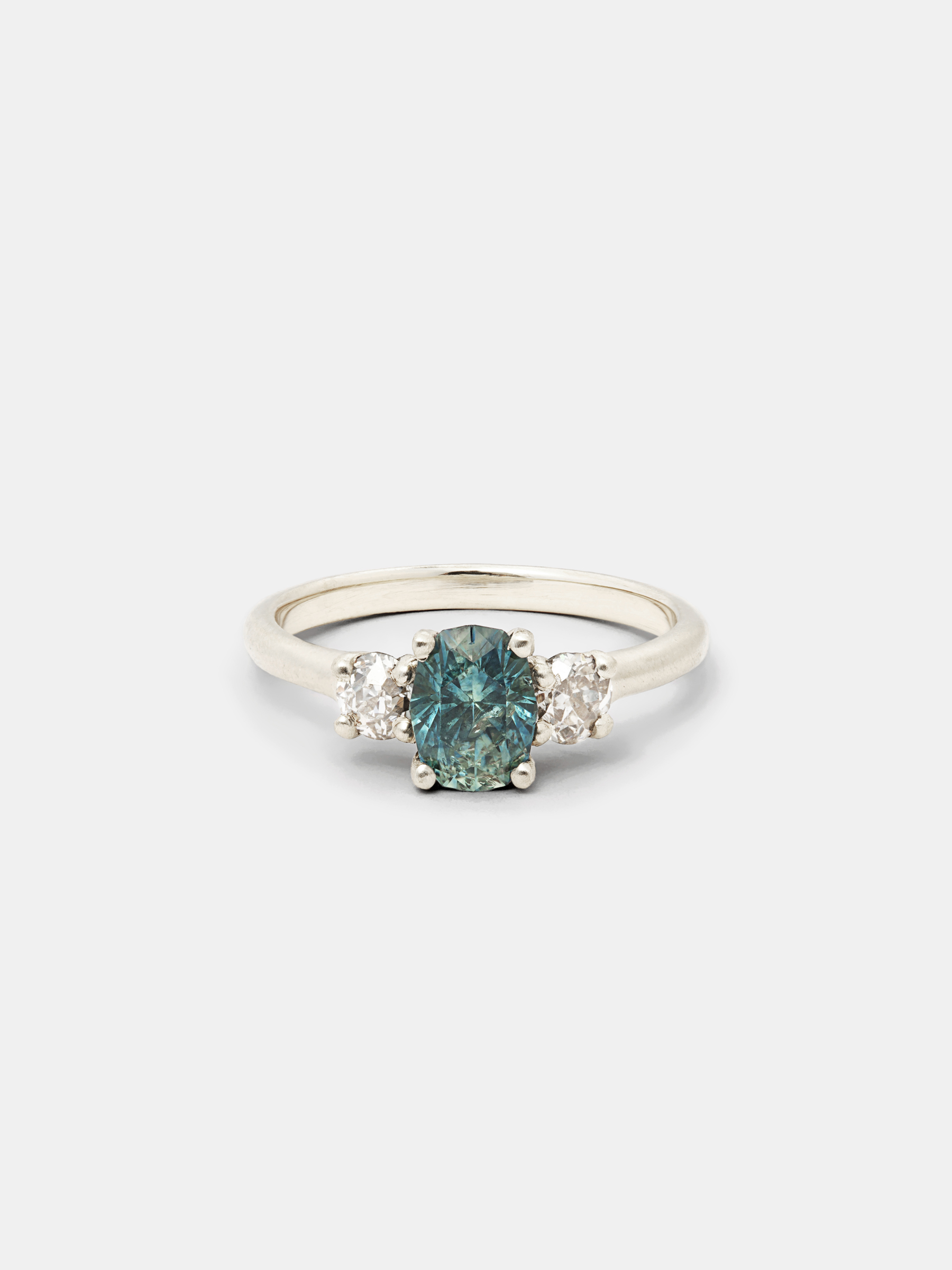 Ring with oval stone store