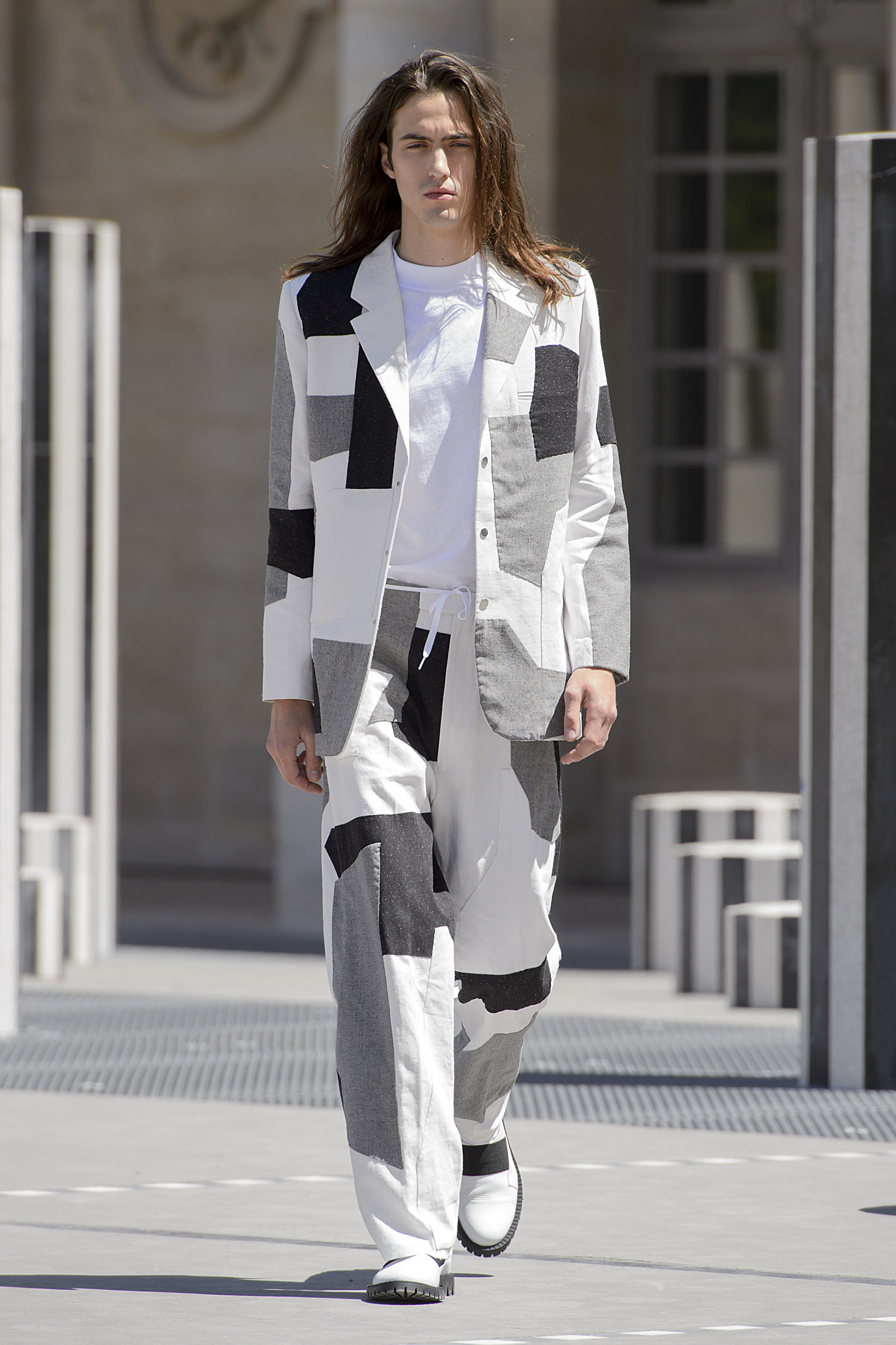 Etudes SS16 Colonnes de Buren 1